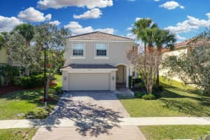 2705 Pienza Circle, Royal Palm Beach