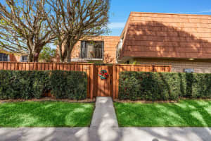 749 Buttonwood Lane, Boynton Beach