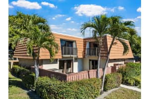 2889 Sw 11th Place, Deerfield Beach