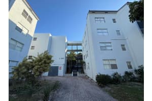 2800 Somerset Drive 304j, Lauderdale Lakes