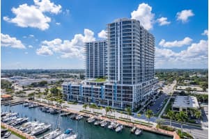 220 Lake Shore Drive 1011, Lake Park