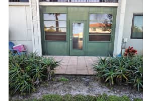 4100 Tivoli Court 104, Lake Worth