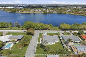 1814 Lake Osborne Drive, Lake Worth Beach