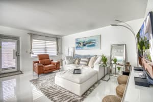 330 Andover M, West Palm Beach
