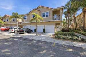 114 Lighthouse Cir, J, Tequesta