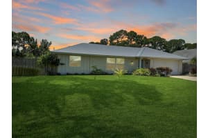 4909 Paleo Pines Circle, Fort Pierce