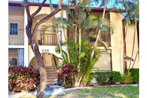 4835 Sable Pine Circle D2, West Palm Beach