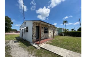 4605 Sw 25th Street, West Park