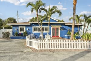 1827 Len Drive, North Palm Beach