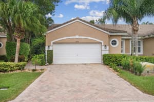 4659 Carlton Golf Drive, Lake Worth