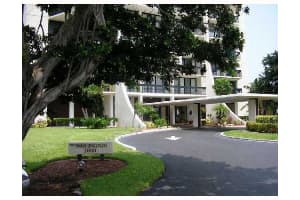 2000 Presidential Way 2006, West Palm Beach