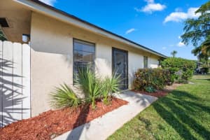 197 Se 1st Circle 15b, Boynton Beach
