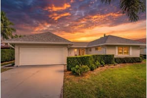 10370 Greentrail Drive N, Boynton Beach