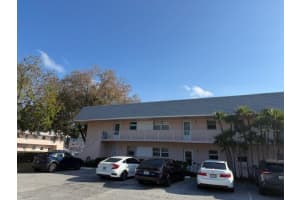 18081 Se Country Club Drive 121, Tequesta