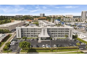 155 Yacht Club Drive 308, North Palm Beach