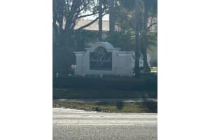 1562 Lake Crystal Drive F, West Palm Beach