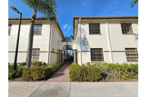 5235 Europa Drive O, Boynton Beach