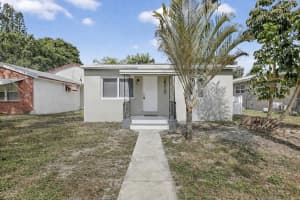 2515 Roosevelt Street, Hollywood