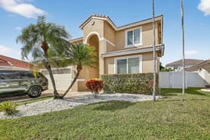 1583 Sw 186th Terrace, Pembroke Pines
