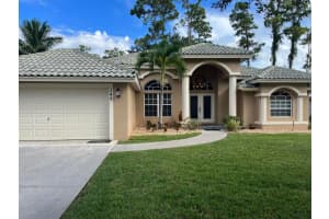 146 Fernwood Crescent, Royal Palm Beach