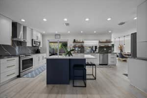 1591 Wyndcliff Drive, Wellington