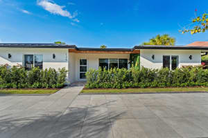 125 Cascade Lane, Palm Beach Shores