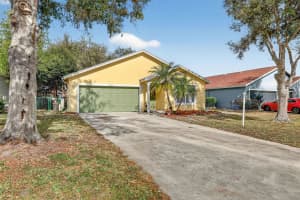 9042 Sw Caprice Circle, Stuart