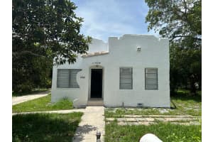 1046 30th Court, West Palm Beach