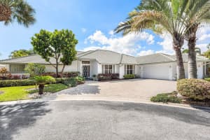 4 Sutton Drive, Boynton Beach