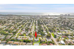 2821 Ne 2nd Avenue 2823, Boca Raton