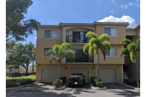 1000 Crestwood Court 1003, Royal Palm Beach
