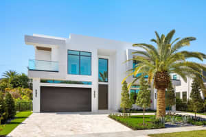 1051 Ne 2nd Terrace, Boca Raton