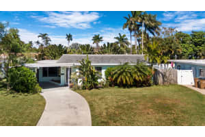 909 Se 16th Place, Deerfield Beach