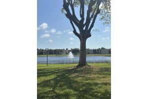 5220 Las Verdes Circle 108, Delray Beach