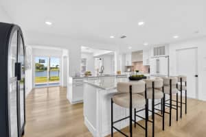 2001 Sw Roma Way Sw, Boynton Beach