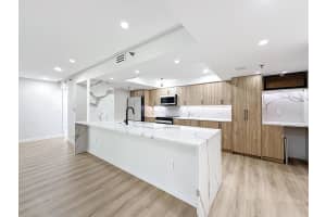 955 Egret Circle 207, Delray Beach