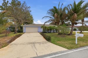 9696 Honeysuckle Avenue, Palm Beach Gardens