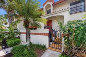 304 Liberty Court, Deerfield Beach