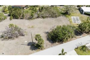 170 Spyglass Alley, Placida