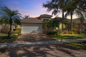 2082 Grey Falcon Circle Sw, Vero Beach