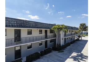 714 Northlake Court 208, North Palm Beach