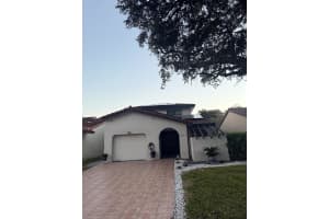6636 Nw 178th Terrace, Hialeah