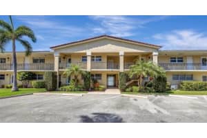 2134 Ne 36th Street 82, Lighthouse Point