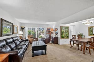 3524 Via Poinciana 303, Lake Worth