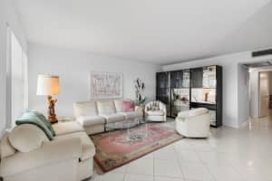 3028 Guildford B B, Boca Raton 3028 Guildford B B, Boca Raton