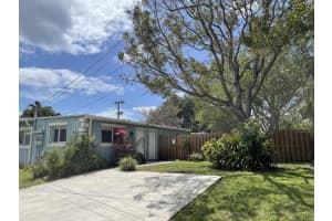 701 Se 4th Street Apt West, Boynton Beach