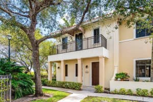 2501 Venetian Court, Boynton Beach