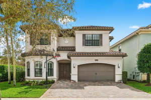 9566 Eden Roc Court, Delray Beach