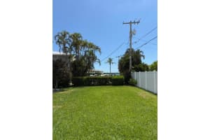 118 Yacht Club Drive 1, North Palm Beach