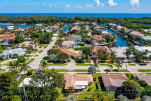 3363 Ne 6th Drive, Boca Raton